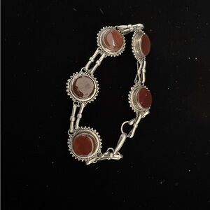 Elegant sterling Silver and‎ genuine carnelian agate Bracelet